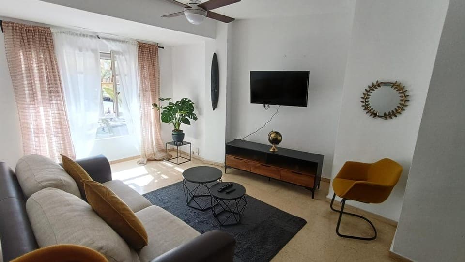 Communal lounge/ TV room, TV and multimedia, Living room