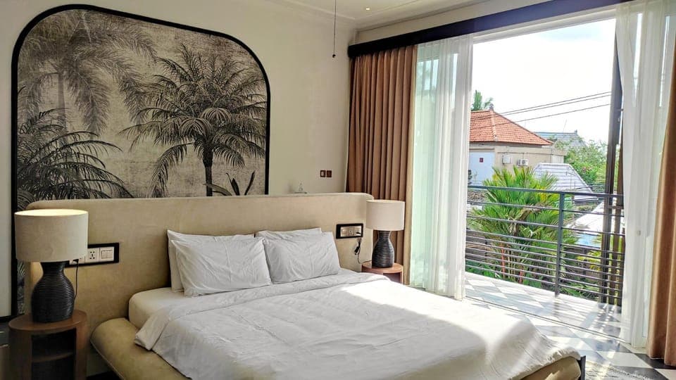 Shower, Toilet, Patio, Bed, Bathroom, TV and multimedia, Coffee/tea facilities, View (from property/room), Other, Photo of the whole room, Bedroom, Area and facilities, bidet, furniture, internet, room service, room service, soundproof, storage, towels, wardrobe, acessibility, air conditioner