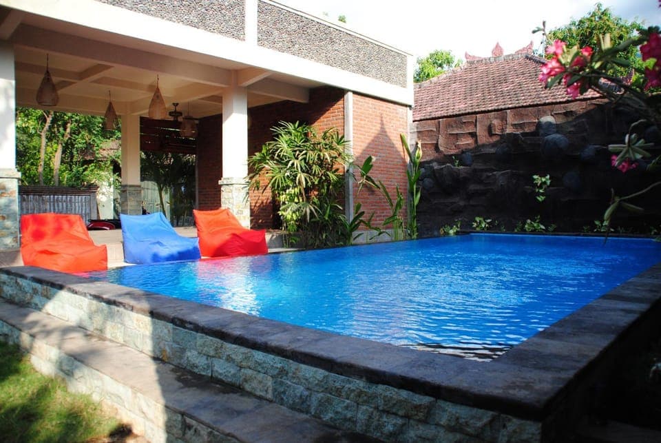 Day, On site, Swimming pool