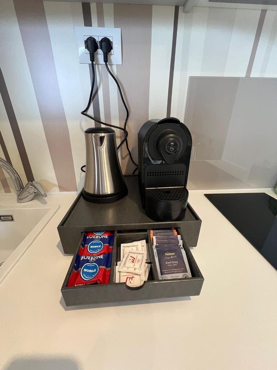 Coffee/tea facilities