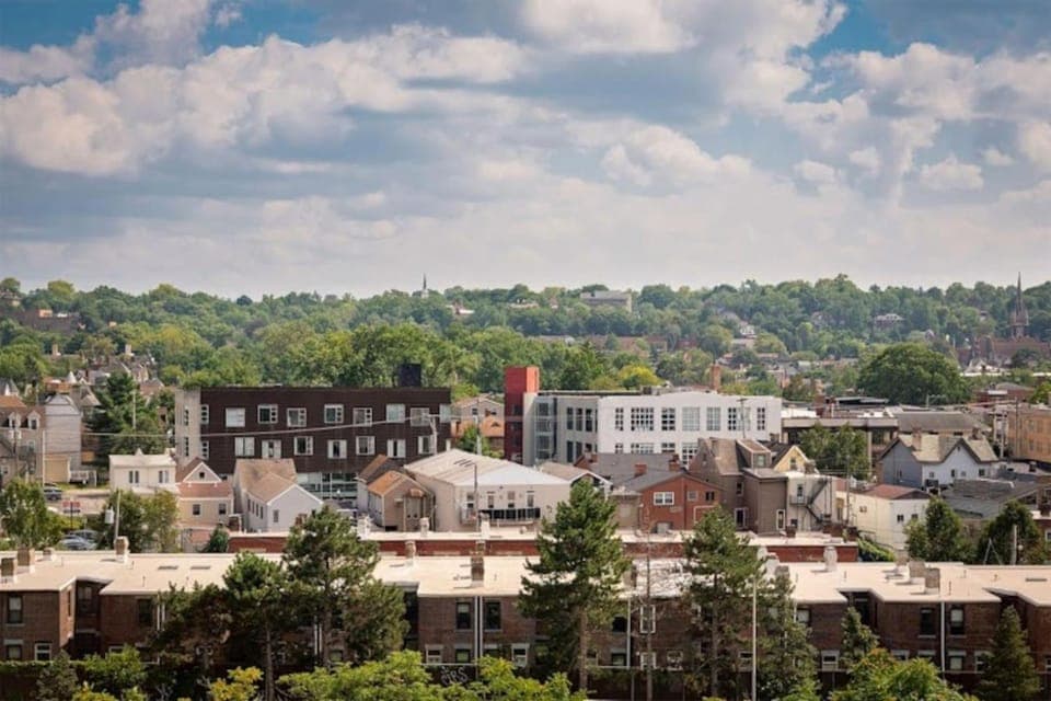 Property building, Day, Neighbourhood, Bird's eye view, City view, Street view, Location