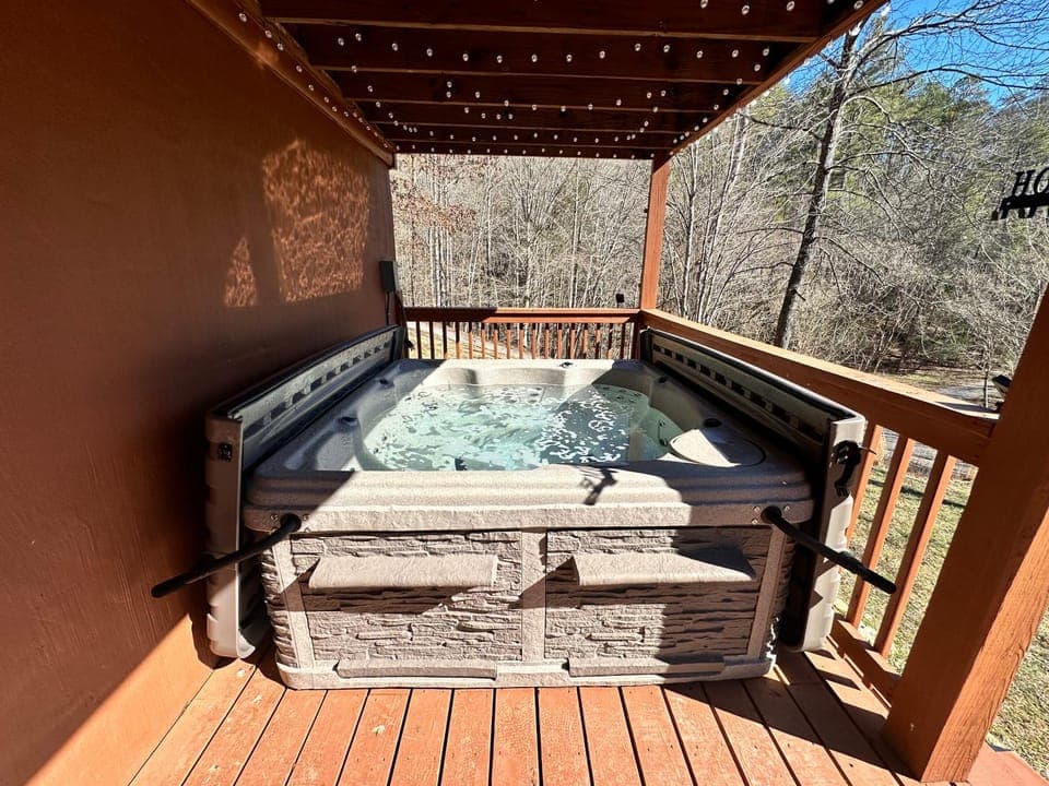 Golden Valley Retreat Chalet in Sevier County