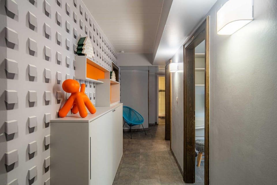 Bed, Decorative detail