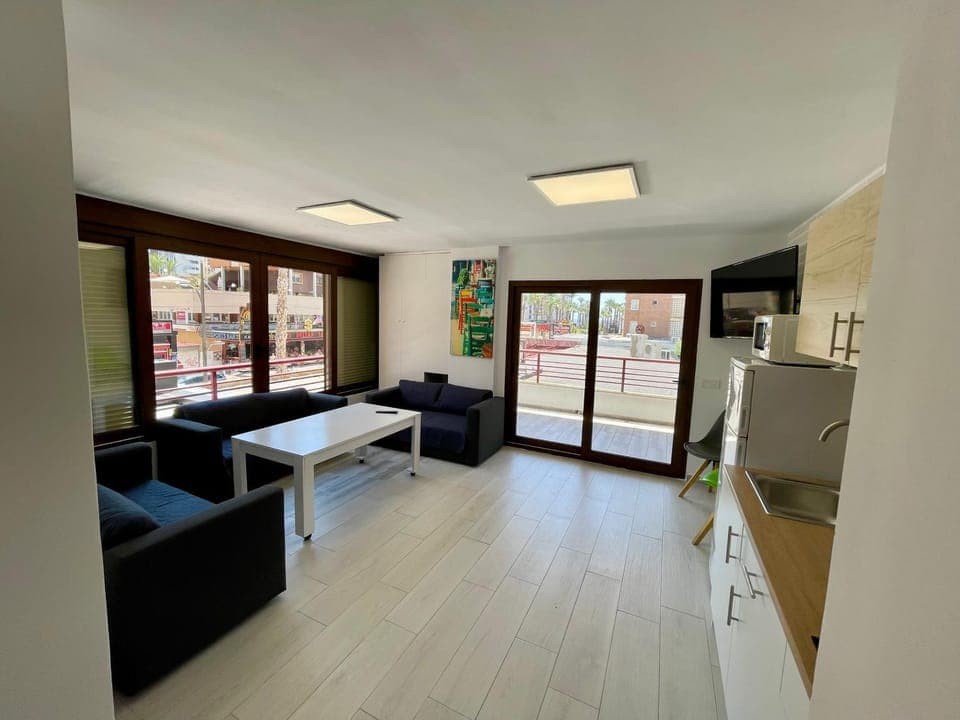 Kitchen or kitchenette, Seating area, Dining area, pet friendly