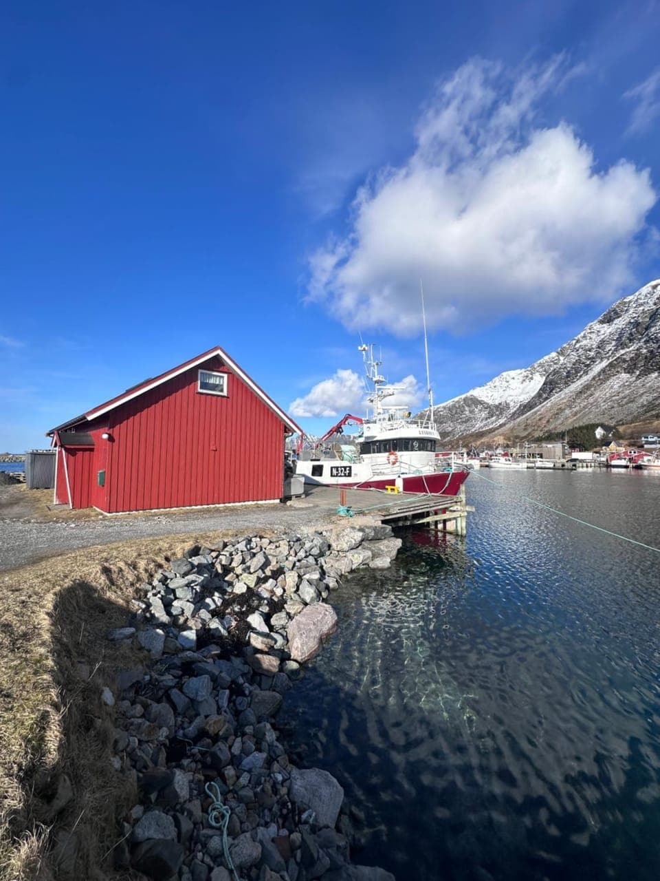Lysbøen Bua House in Lofoten
