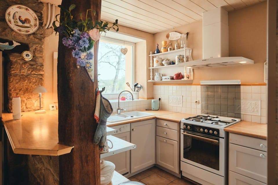 Kitchen or kitchenette, Kitchen or kitchenette