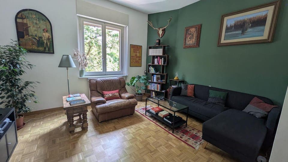 Seating area, Internal: Not applicable to any particular room