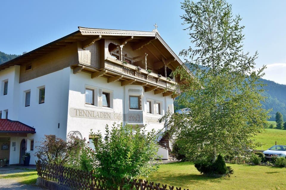 Facade/entrance, Lounge or bar