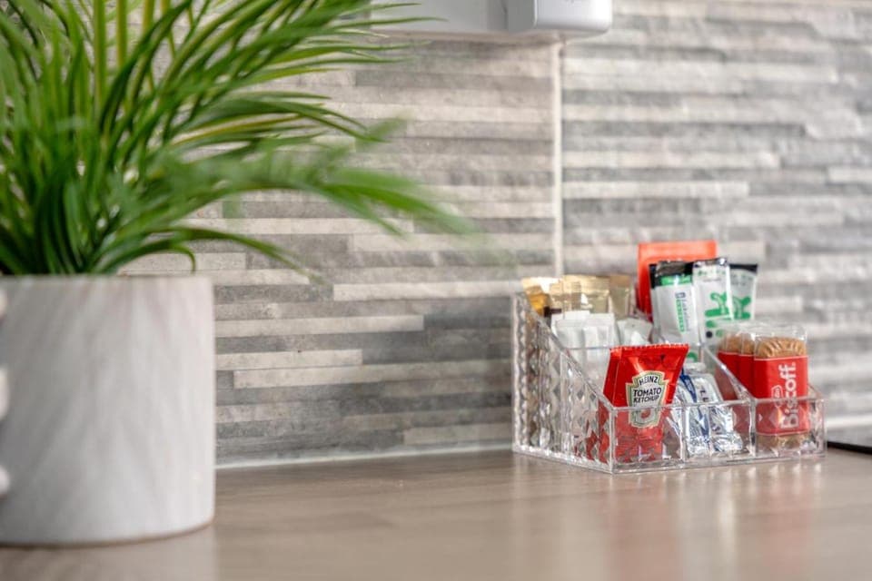 Coffee/tea facilities