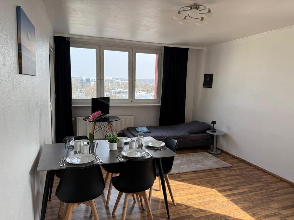 Living room, Seating area, Dining area