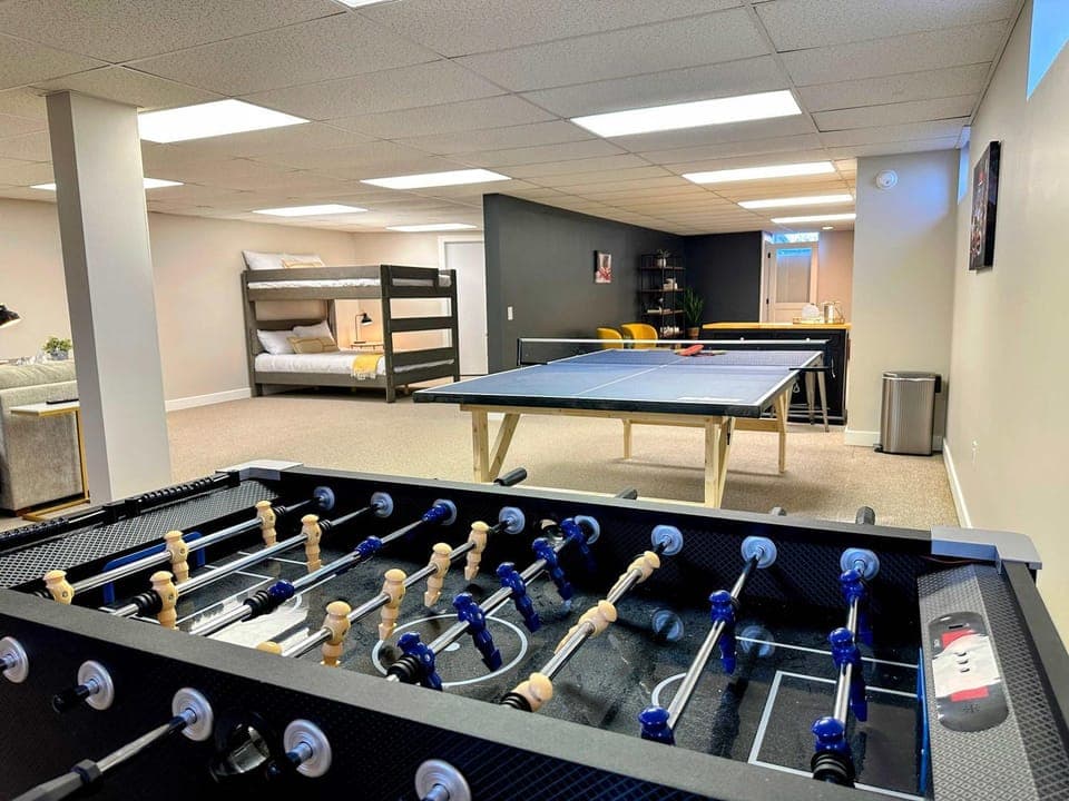 Game Room, Table tennis