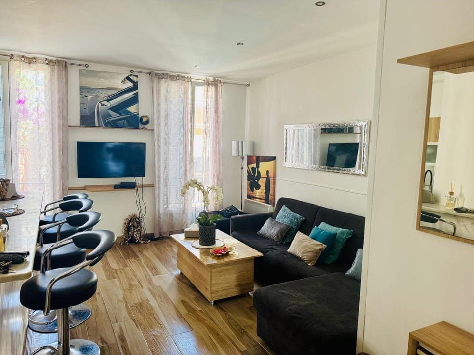 Communal lounge/ TV room, TV and multimedia, Living room