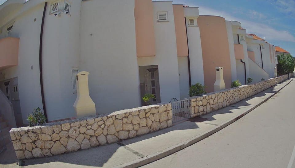 Property building, Day