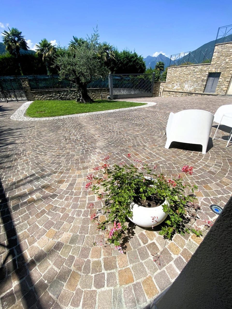 Vela di Soleville camere con e senza vista lago con ristorante & pizzeria Hotel in Province of Brescia