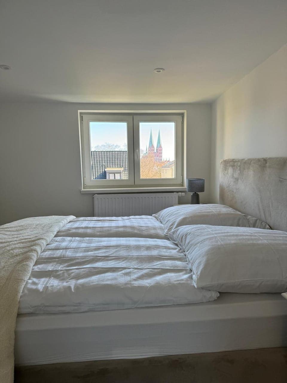 Bed, View (from property/room), Photo of the whole room, Bedroom, Landmark view