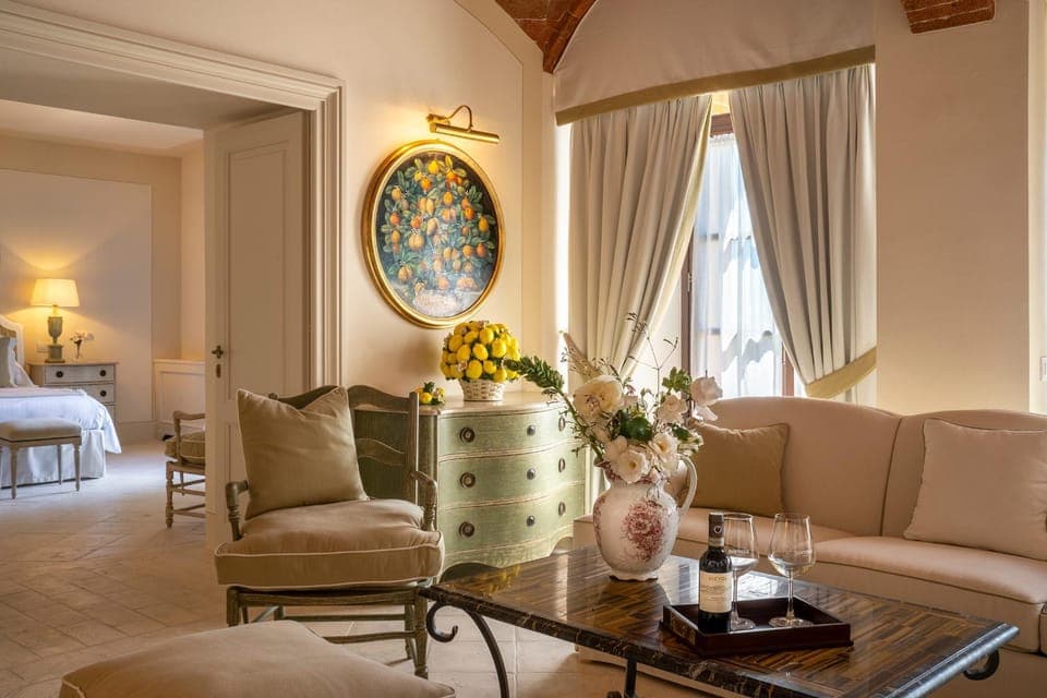 Photo of the whole room