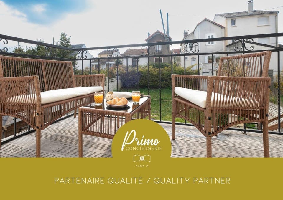 Property building, Patio, View (from property/room), Balcony/Terrace, Dining area