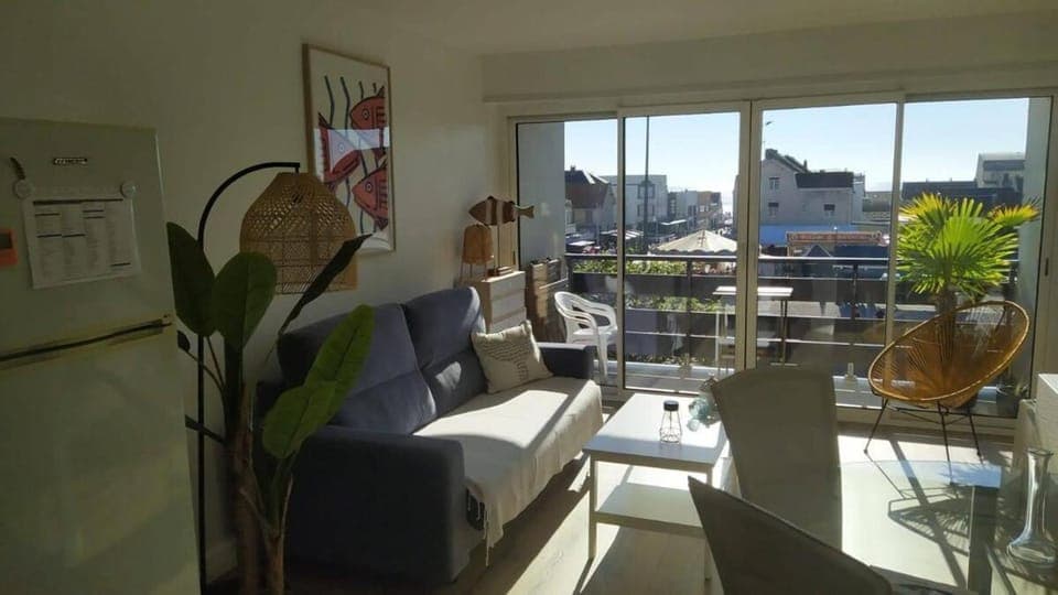 Living room, City view