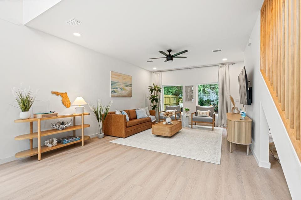 La Costa - Modern Coastal Home with Firepit Near Historic Downtown & Short Drive to Beach House in Saint Augustine