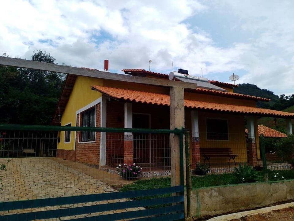 Recanto Olaria House in State of Rio de Janeiro