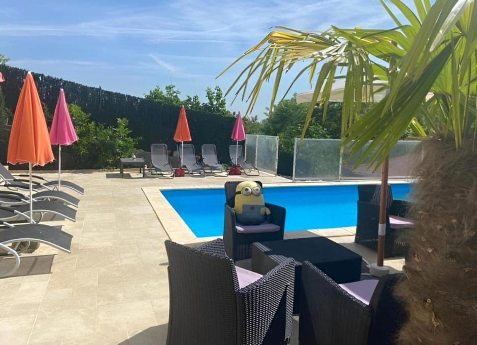 Spring, Pool view, Swimming pool, sunbed