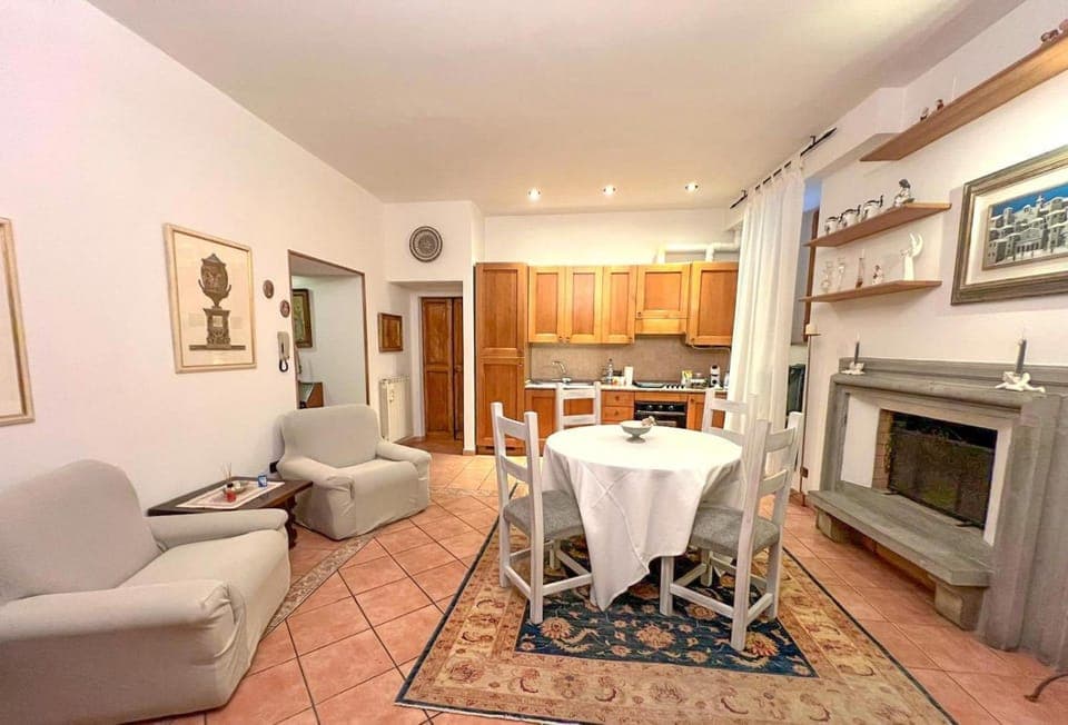 Kitchen or kitchenette, Living room, Seating area, Dining area, stove