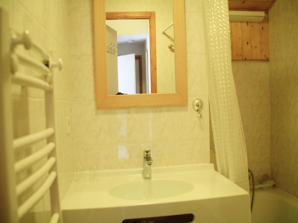 Property building, Bathroom, Other