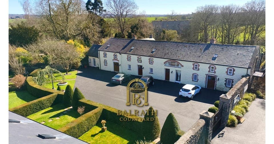 Property building, Spring, Garden, Garden view, Landmark view, Parking