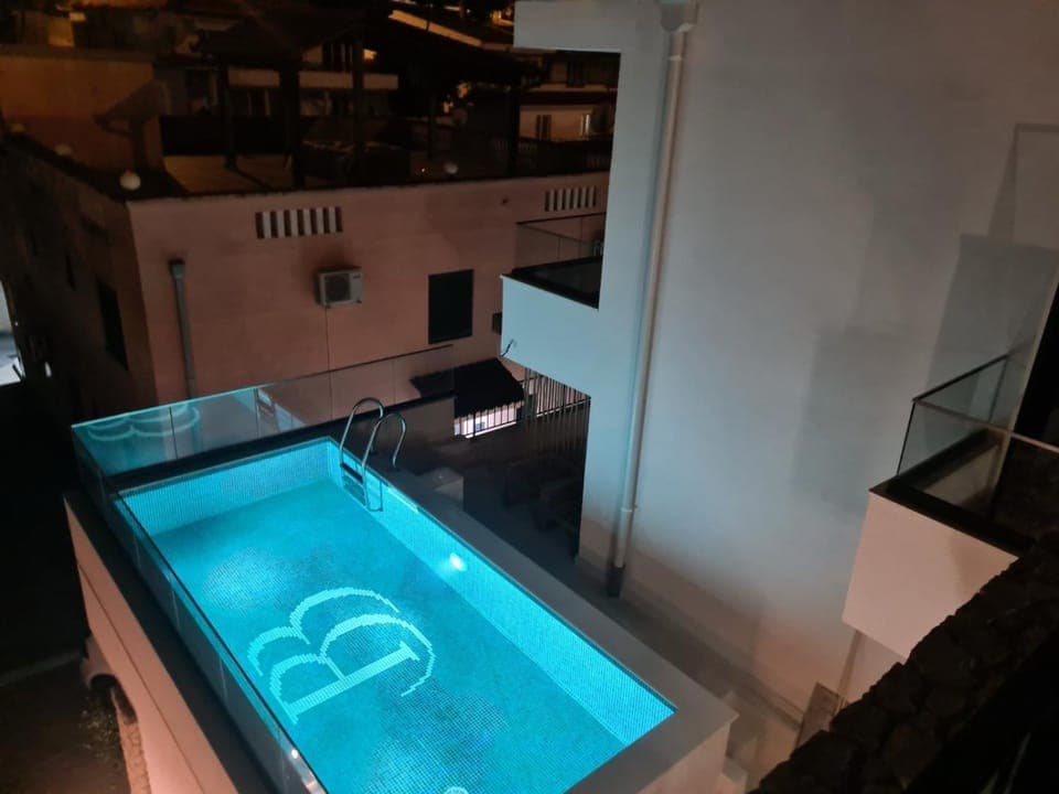 Night, Garden, Pool view, Swimming pool, Public Bath