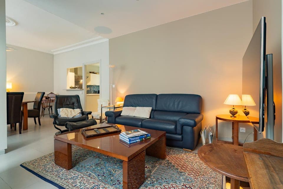 Property building, Living room