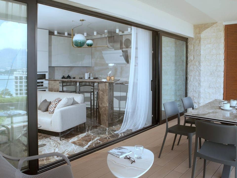 Balcony/Terrace, Photo of the whole room, Dining area, furniture