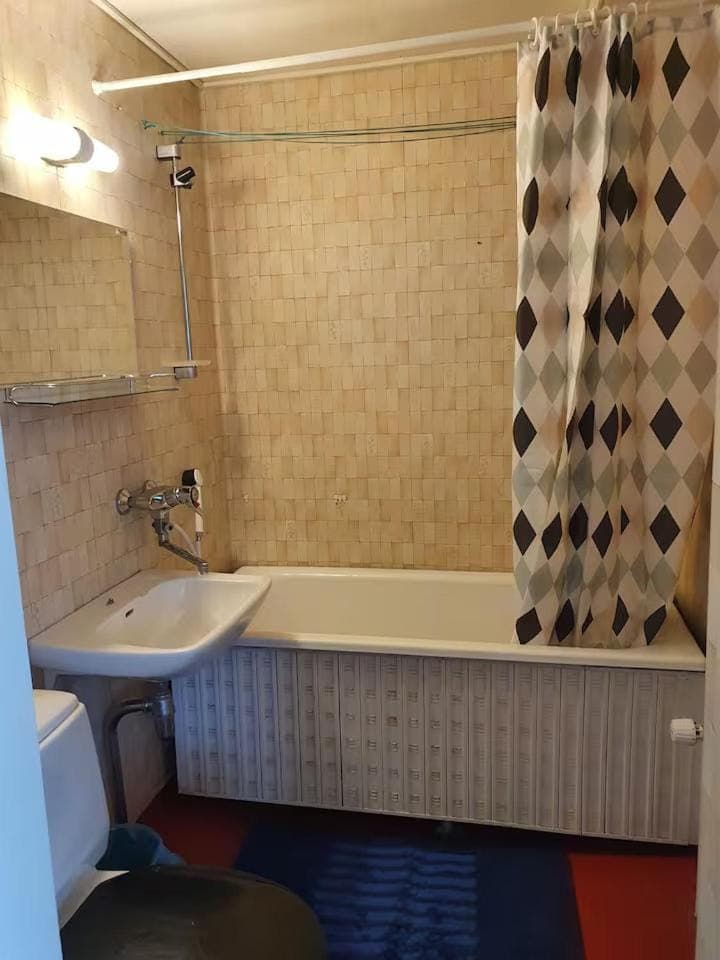 Bathroom, Bath
