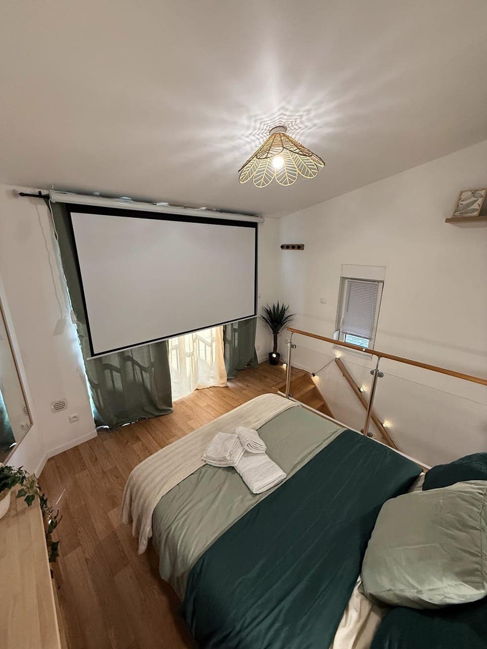 Bed, Photo of the whole room, Bedroom