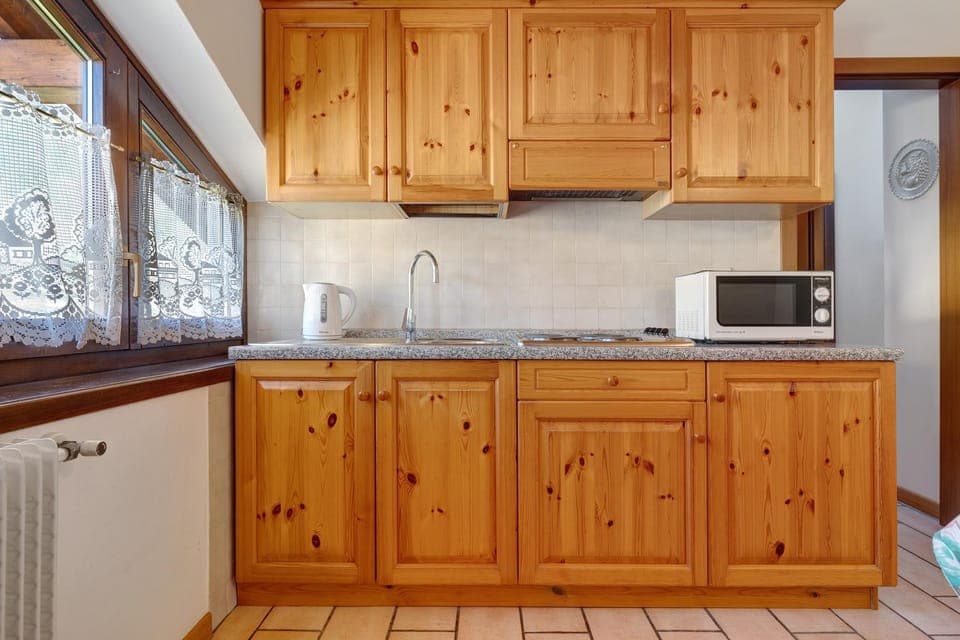 Kitchen or kitchenette, Living room