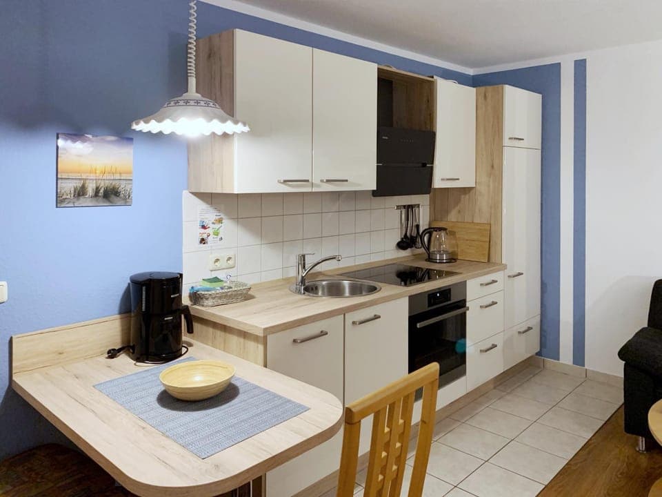 Kitchen or kitchenette, Dining area, dishwasher, pet friendly, stove, toaster