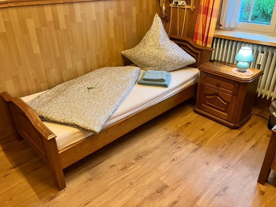 Bed, Photo of the whole room