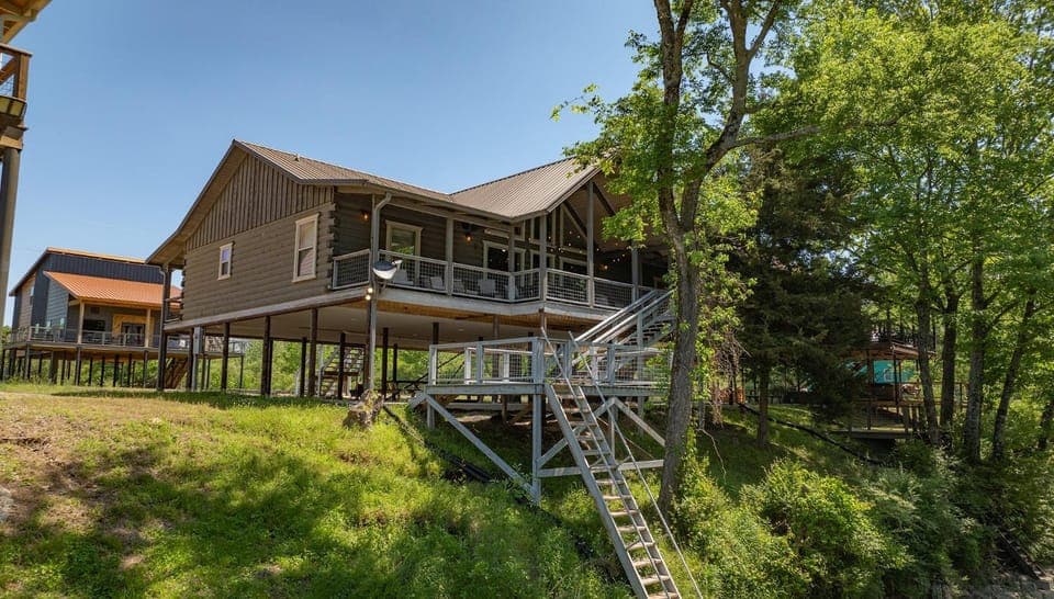 Property building, Natural landscape