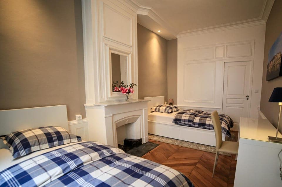 Bed, Photo of the whole room, Bedroom