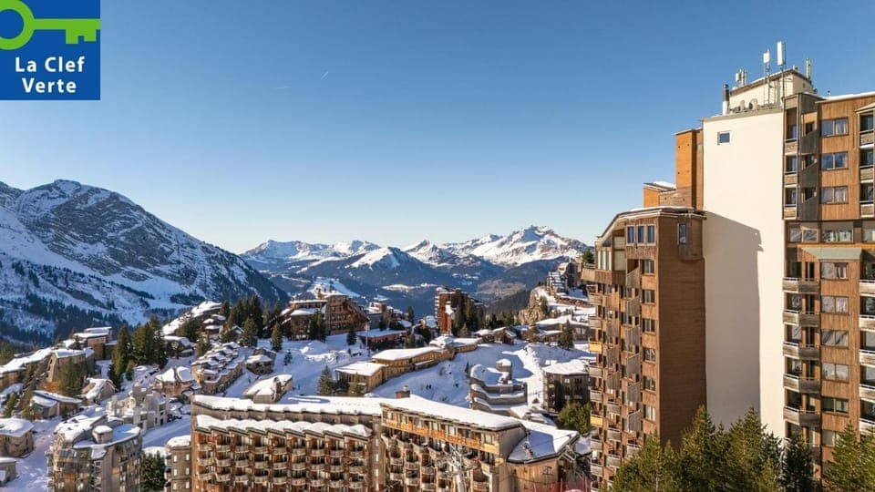 Property building, Nearby landmark, Day, Natural landscape, Winter, City view, Mountain view