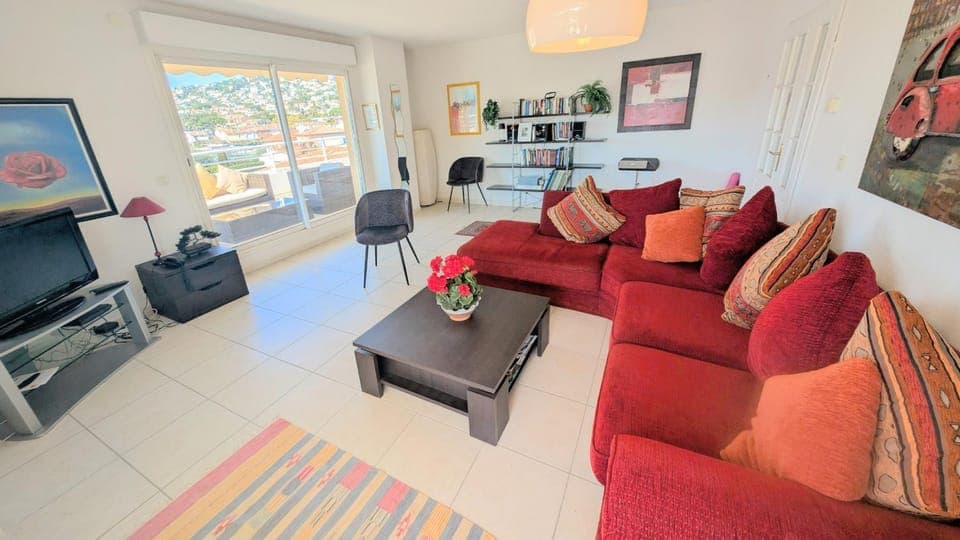 Communal lounge/ TV room, Living room