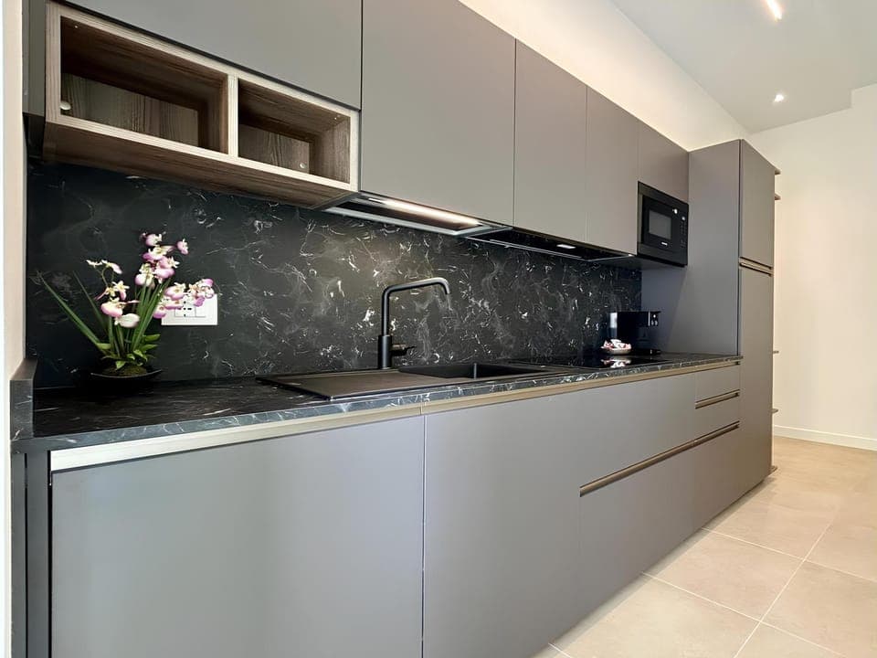 Kitchen or kitchenette