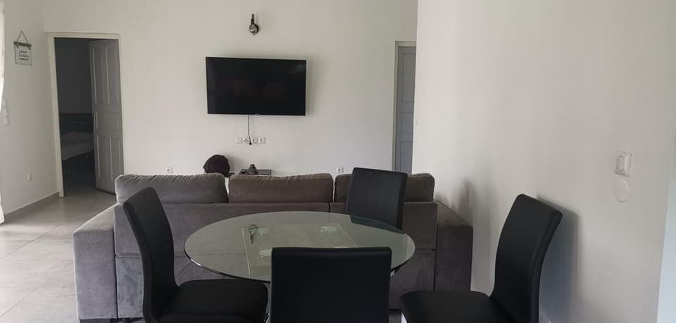 Villa de charmes Villa in Les Abymes