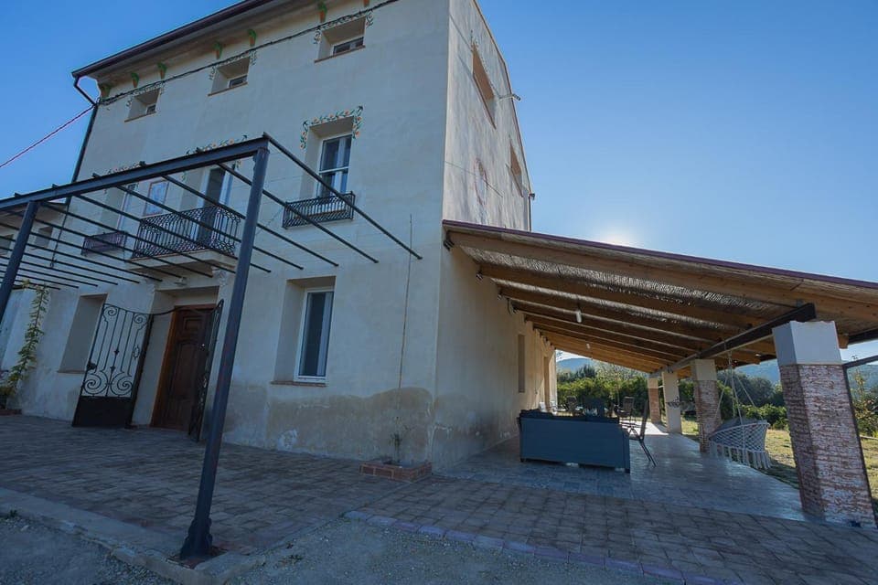 Property building, Day