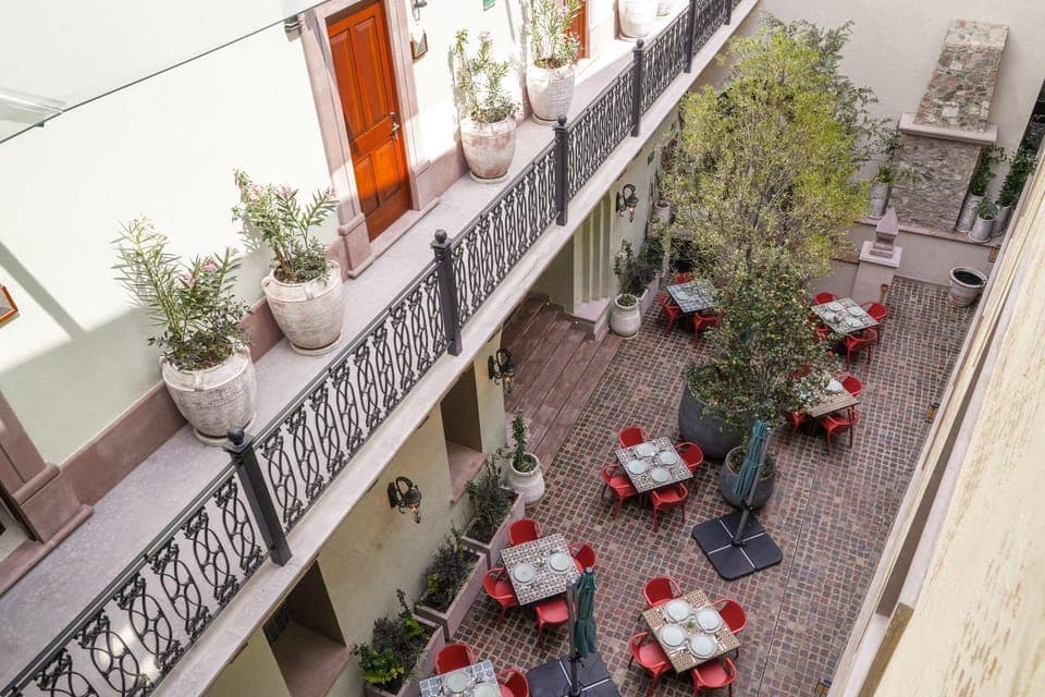 Restaurant/places to eat