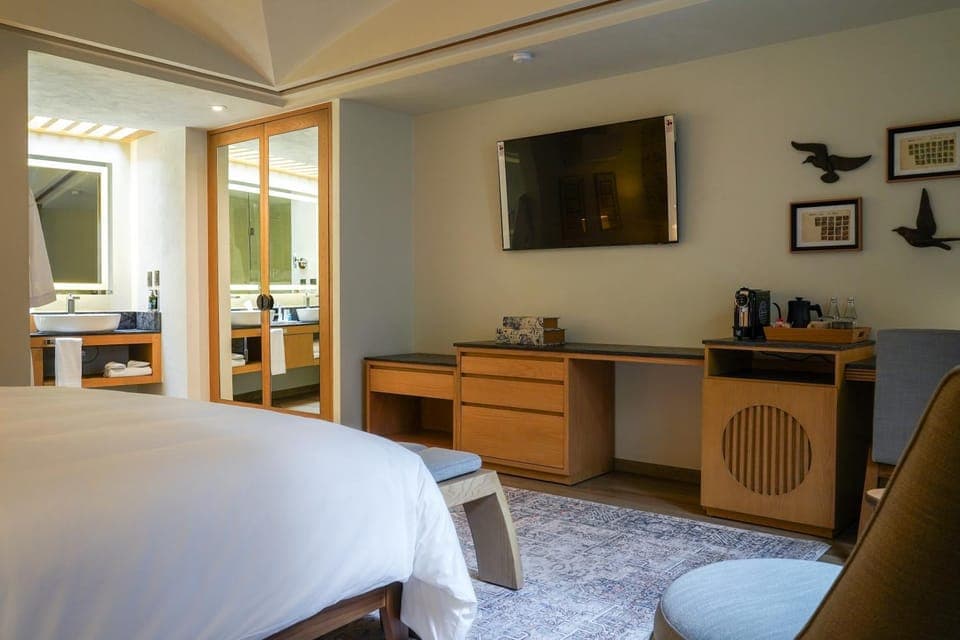 TV and multimedia, Photo of the whole room