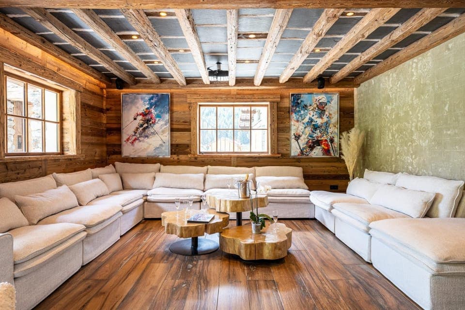 Property building, Living room