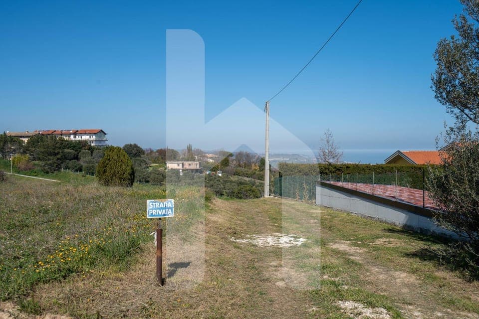 Day, Natural landscape, Street view