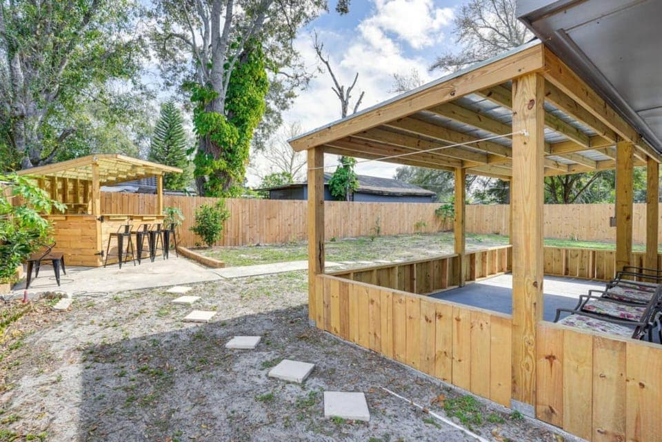 Westwood Cottage- 3 BDRM, Perfect for Families! House in Auburndale
