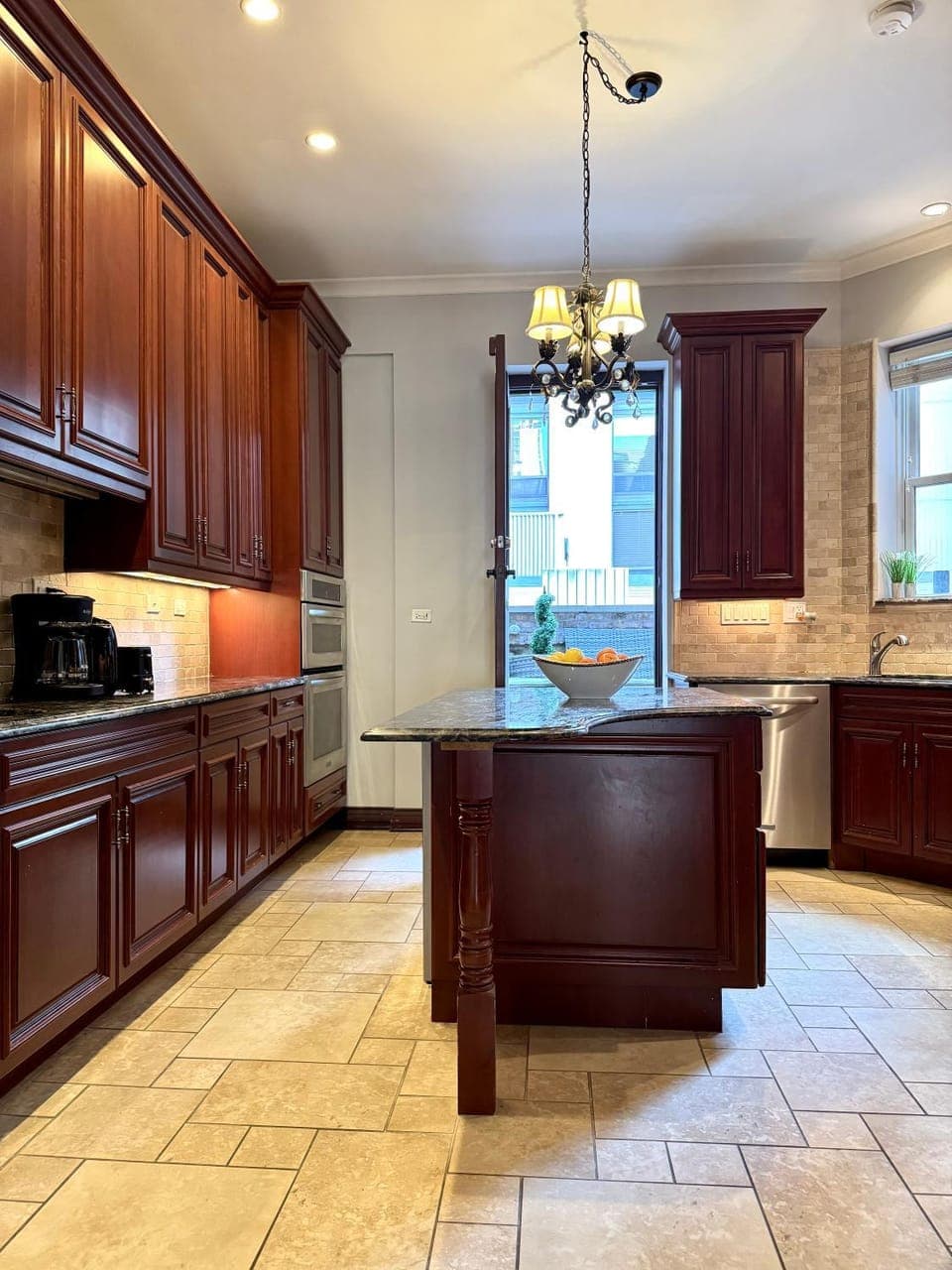 Kitchen or kitchenette, dishwasher, oven, pet friendly, stove