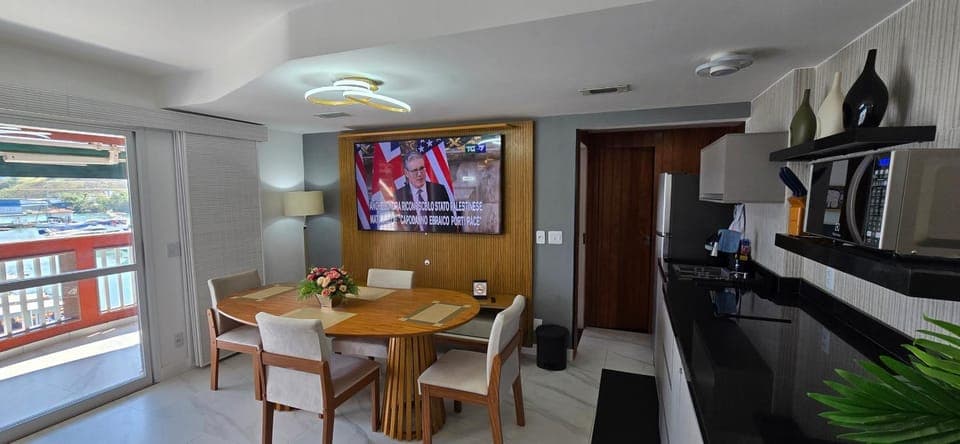 SUPER FLAT 180 graus em Angra dos Reis , Frente Mar na Marina Piratas com estacionamento gratuito Apartment in Angra dos Reis